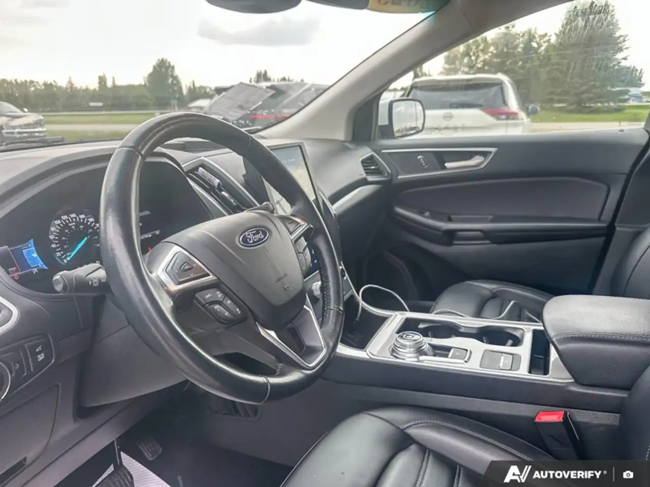 Ford Edge снимка Ford Edge