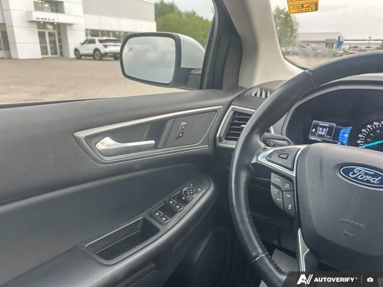 Ford Edge снимка Ford Edge