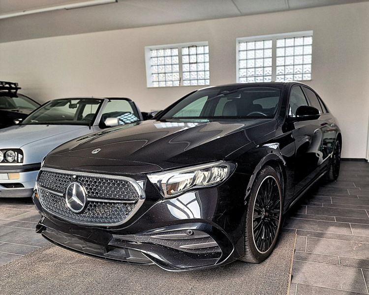 Mercedes-Benz E 220 AMG Line/ Night Paket/Kamera/20 Zoll AMG