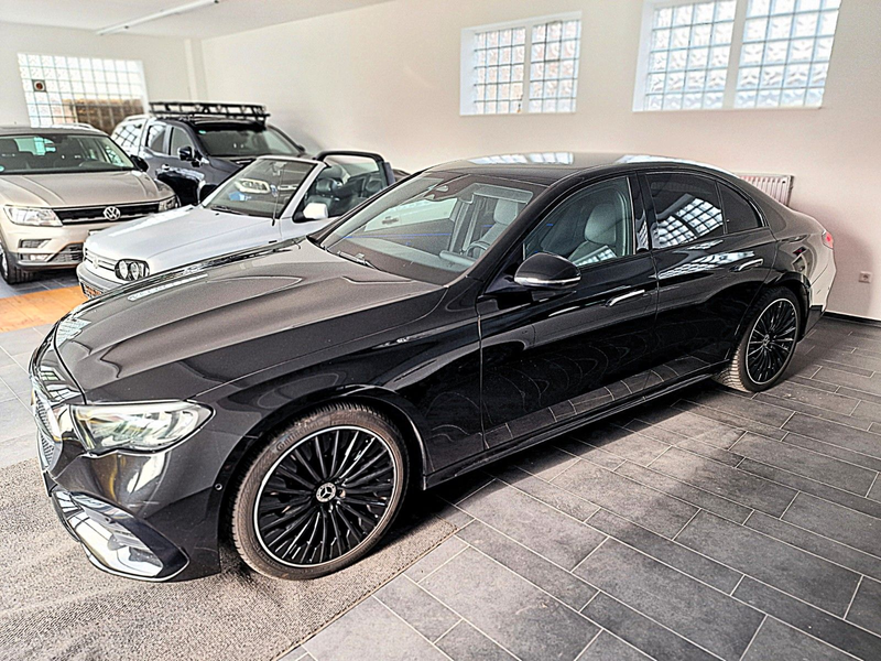 Mercedes-Benz E 220 AMG Line/ Night Paket/Kamera/20 Zoll AMG — photo 2