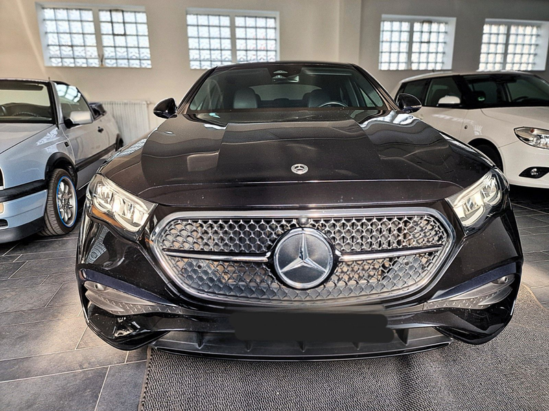 Mercedes-Benz E 220 AMG Line/ Night Paket/Kamera/20 Zoll AMG — photo 5