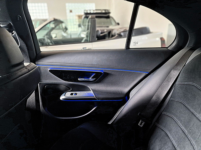 Mercedes-Benz E 220 AMG Line/ Night Paket/Kamera/20 Zoll AMG — photo 11