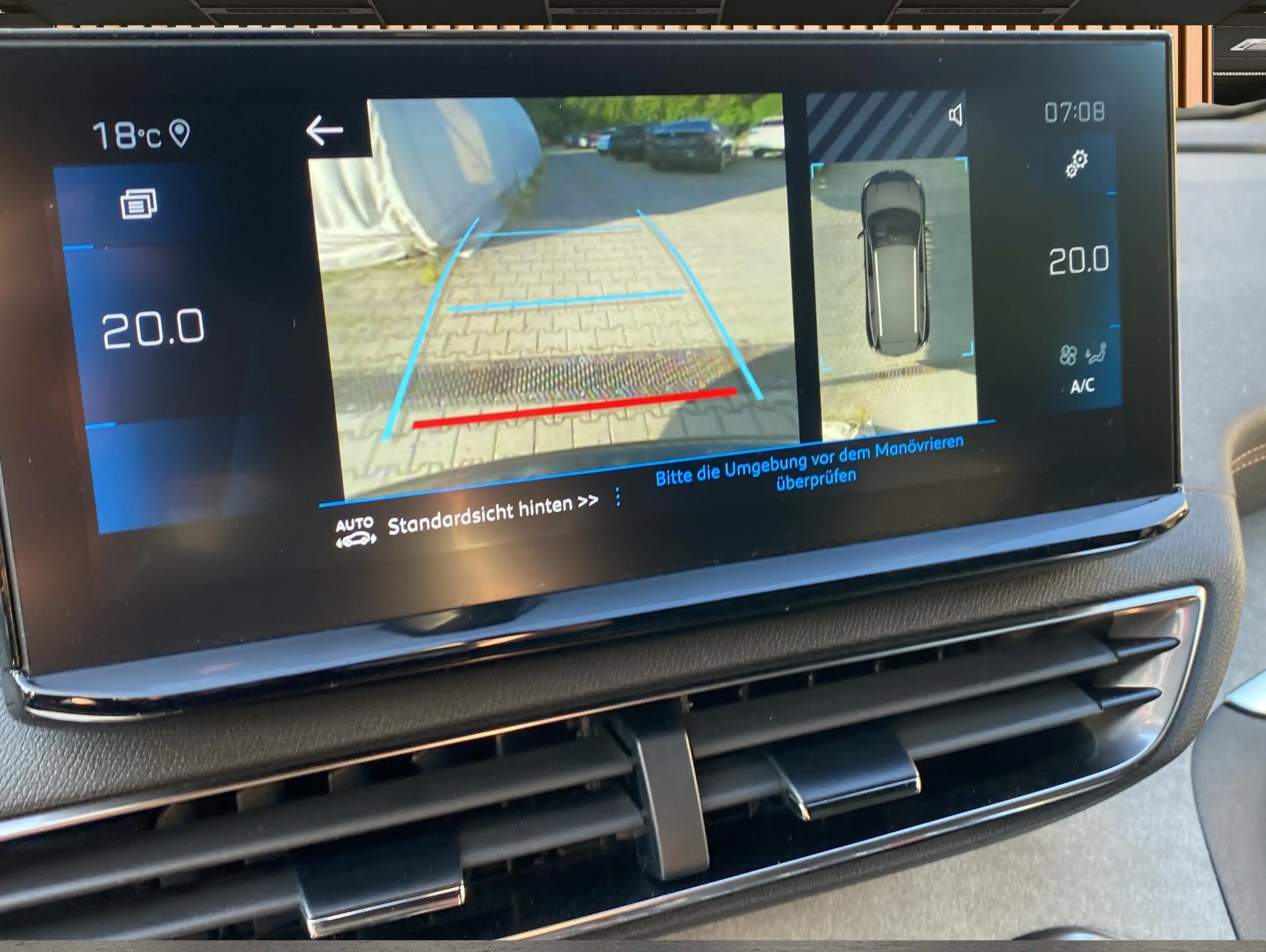 Peugeot 5008 GT Facelift*Navi*ACC*Kamera*7Sitze* — photo 4