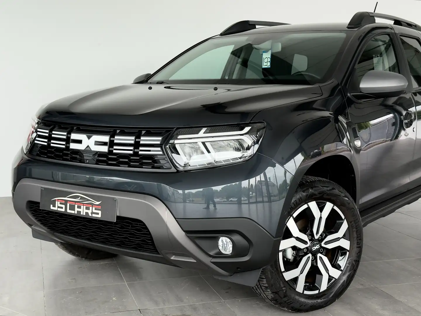 Dacia Duster 1.0ECO-G-1ERPRO-GPS-CARPLAY-12.000KM-CAMERA360-PDC Gris - 2