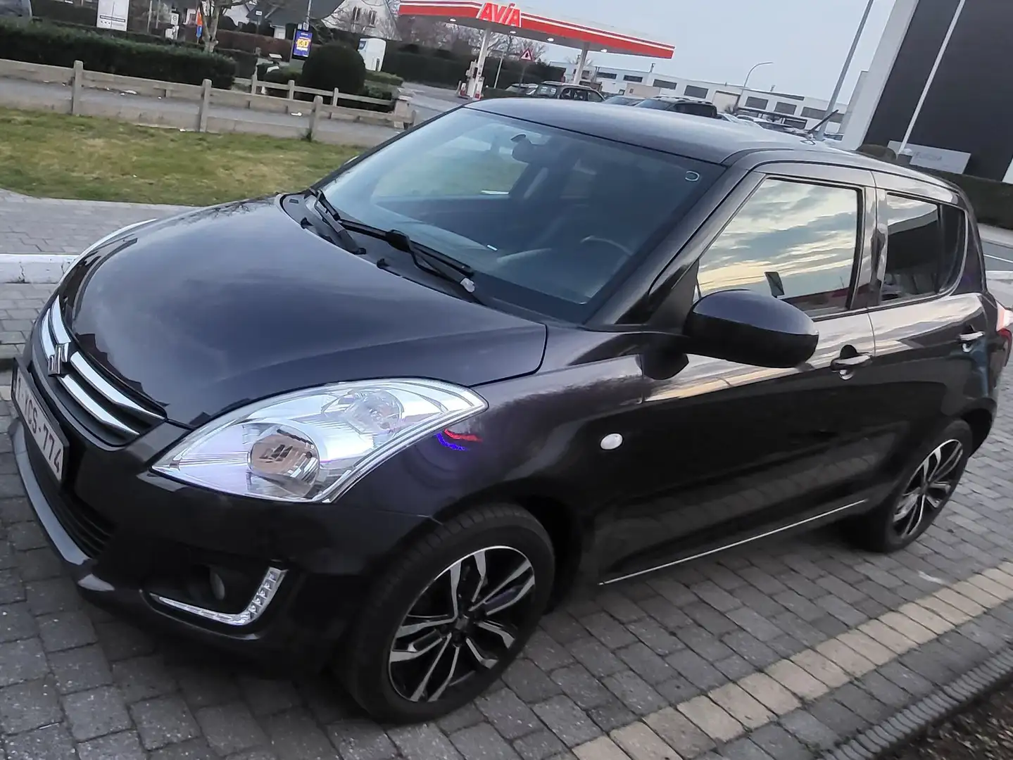 Suzuki Swift MT Mauve - 1