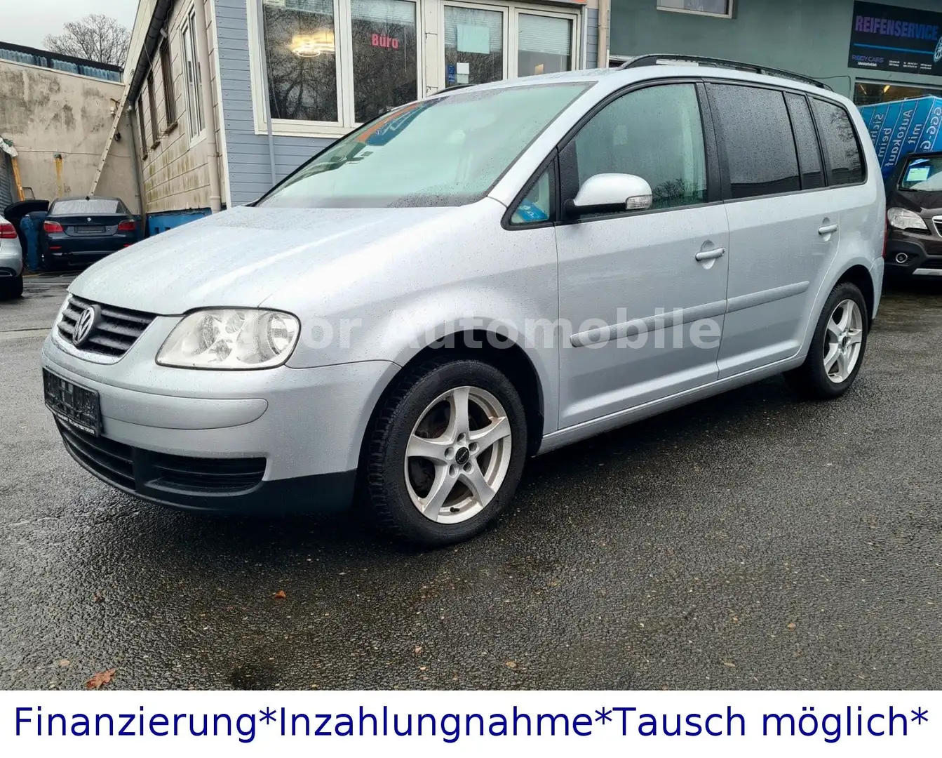 Volkswagen Touran Trendline 1,6L* Automatik*Klima*PDC* Silber - 1