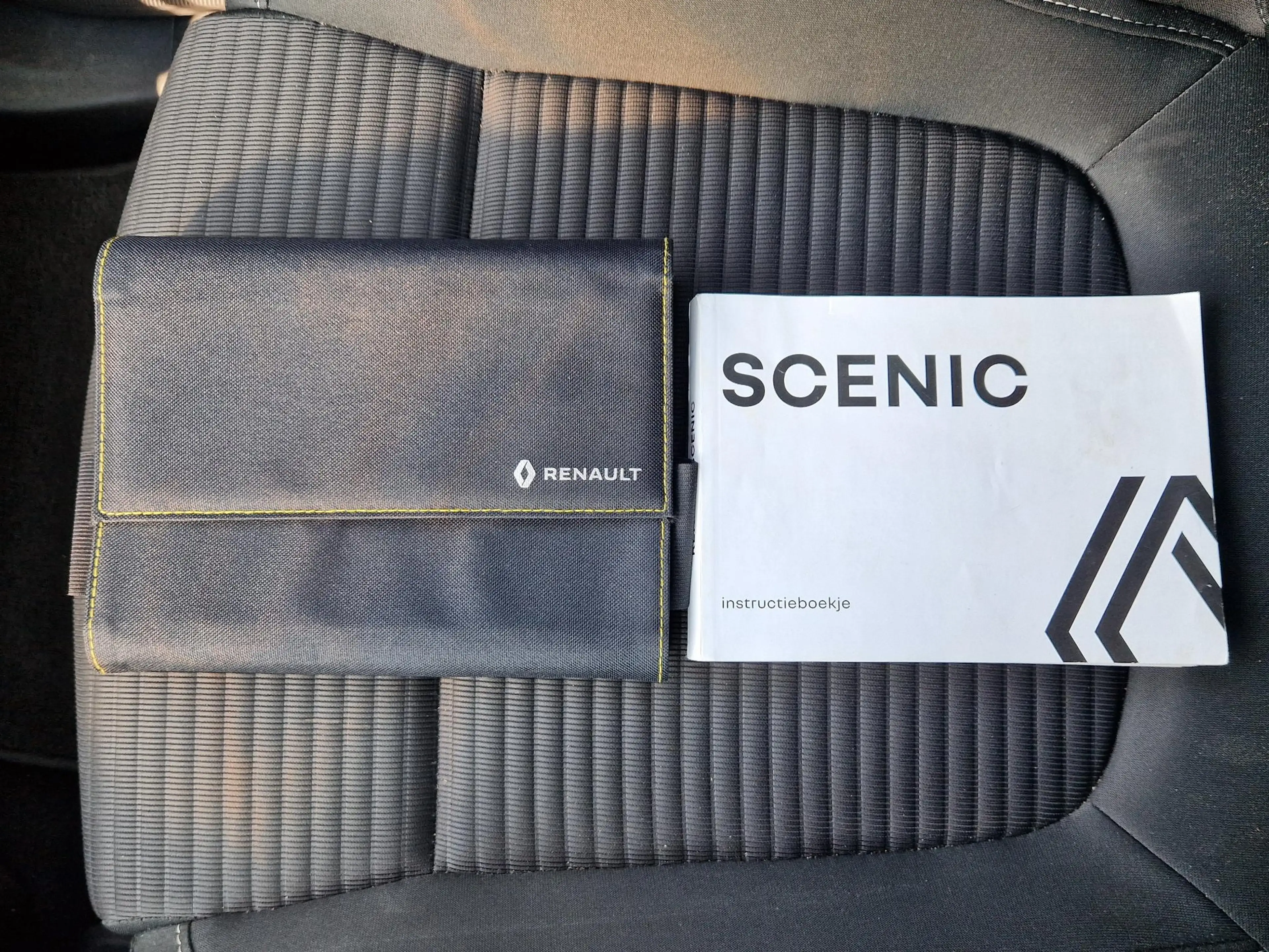 Renault Grand Scenic 1.3 TCe Business Zen CRUISE TREKHAAK DAB — photo 16