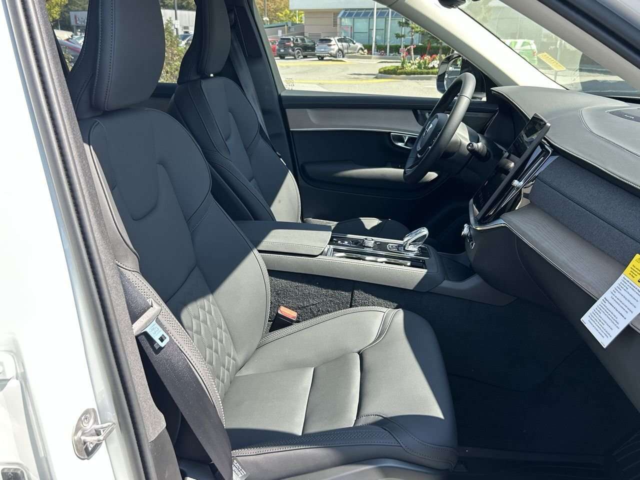 2026 Volvo XC90 Plus 7-Seater (Dark Theme) Rear Camera Washer | Ha thumb 33