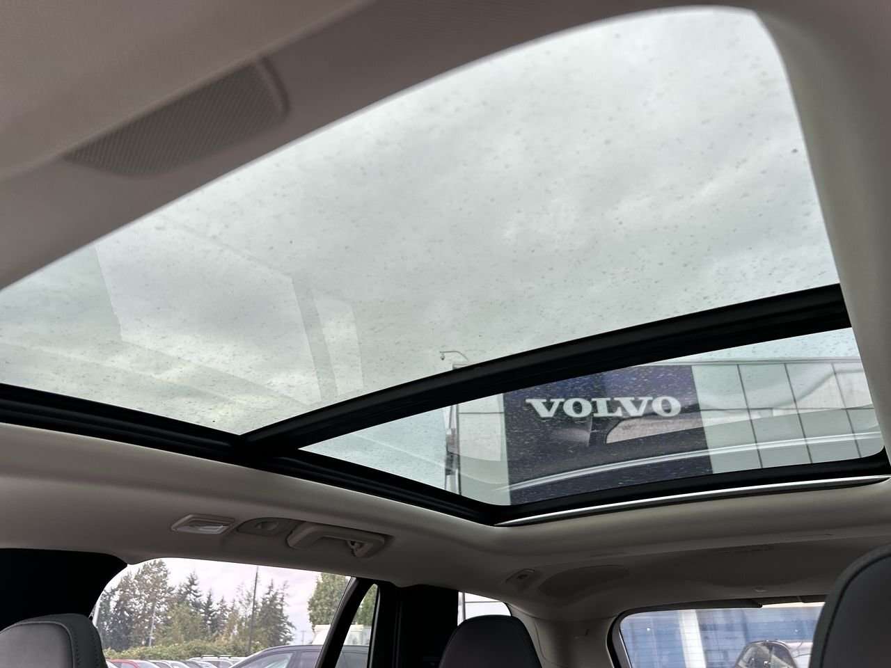 2026 Volvo XC90 Plus 7-Seater (Dark Theme) Rear Camera Washer | Ha thumb 30