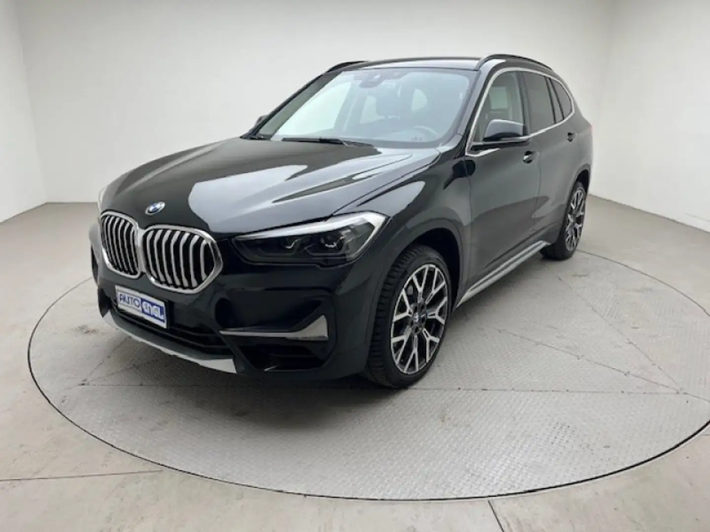 BMW X1 xDrive25i 231 PS X Noir - 1
