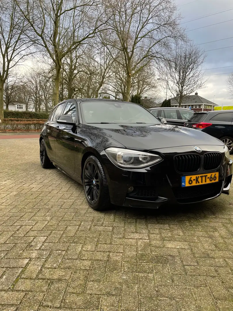 BMW 120 D Business FULL M Performance crna - 1