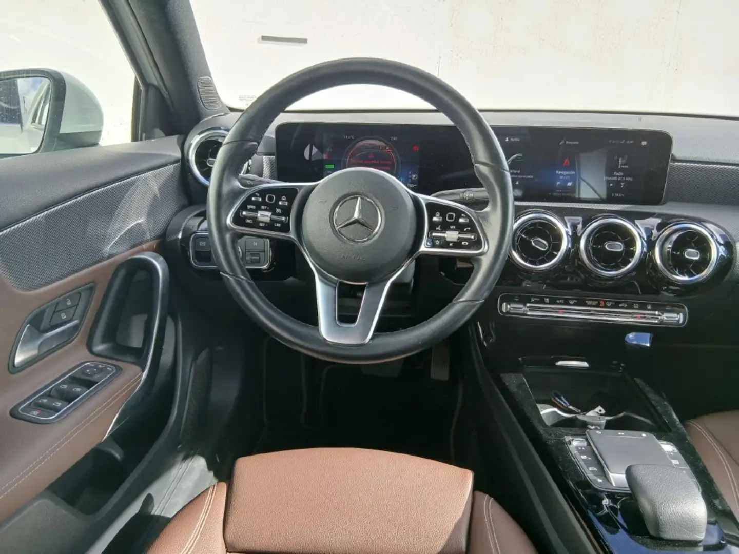 Mercedes-Benz A 250 250e Sedán 8G-DCT Blanc - 2