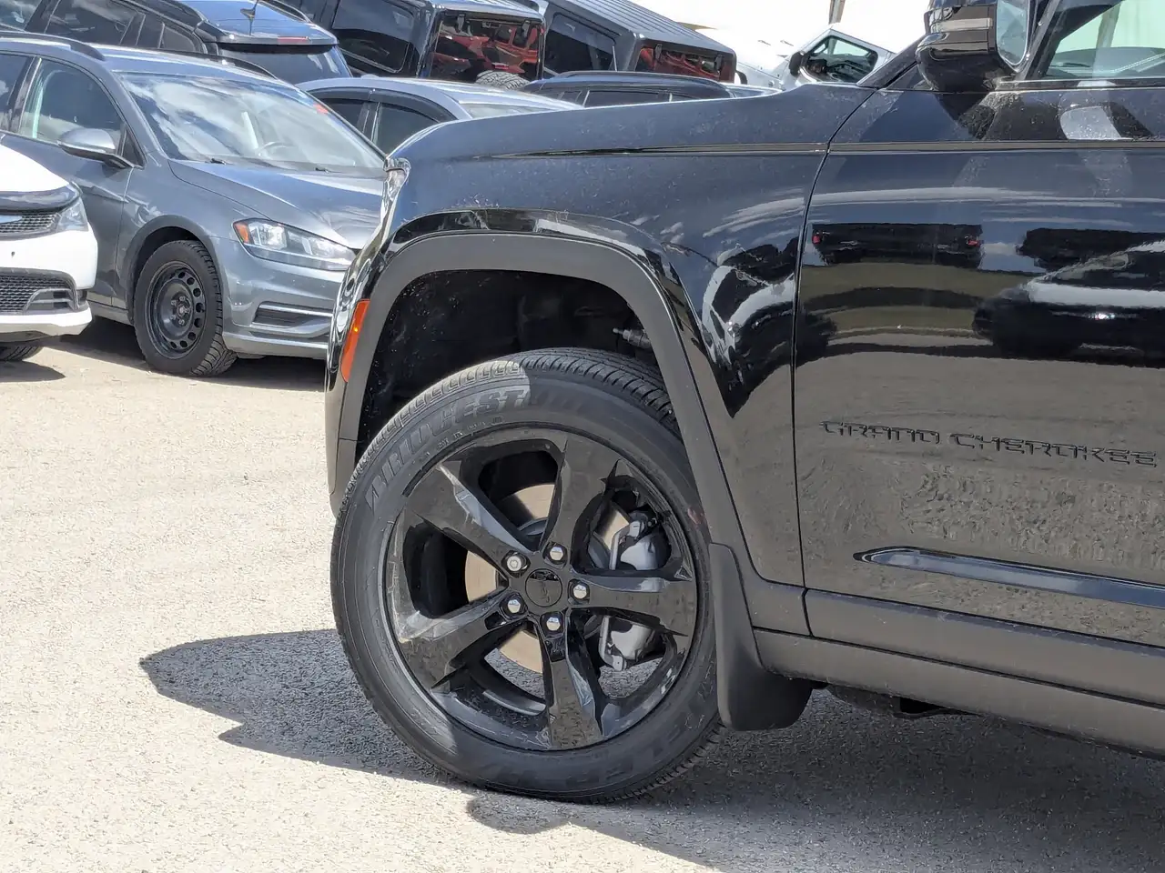 Jeep Grand Cherokee снимка Jeep Grand Cherokee