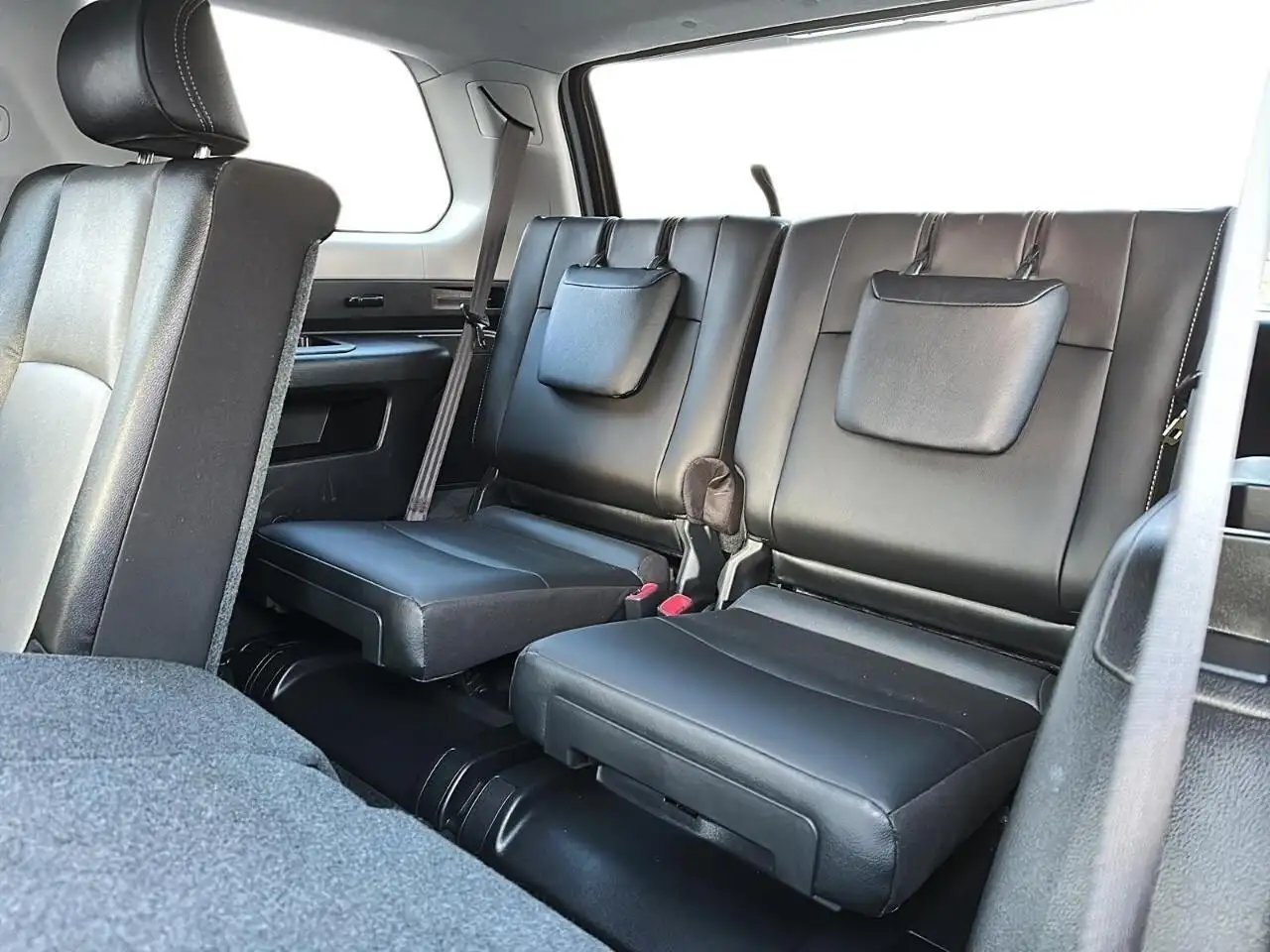 Toyota 4-Runner снимка Toyota 4-Runner