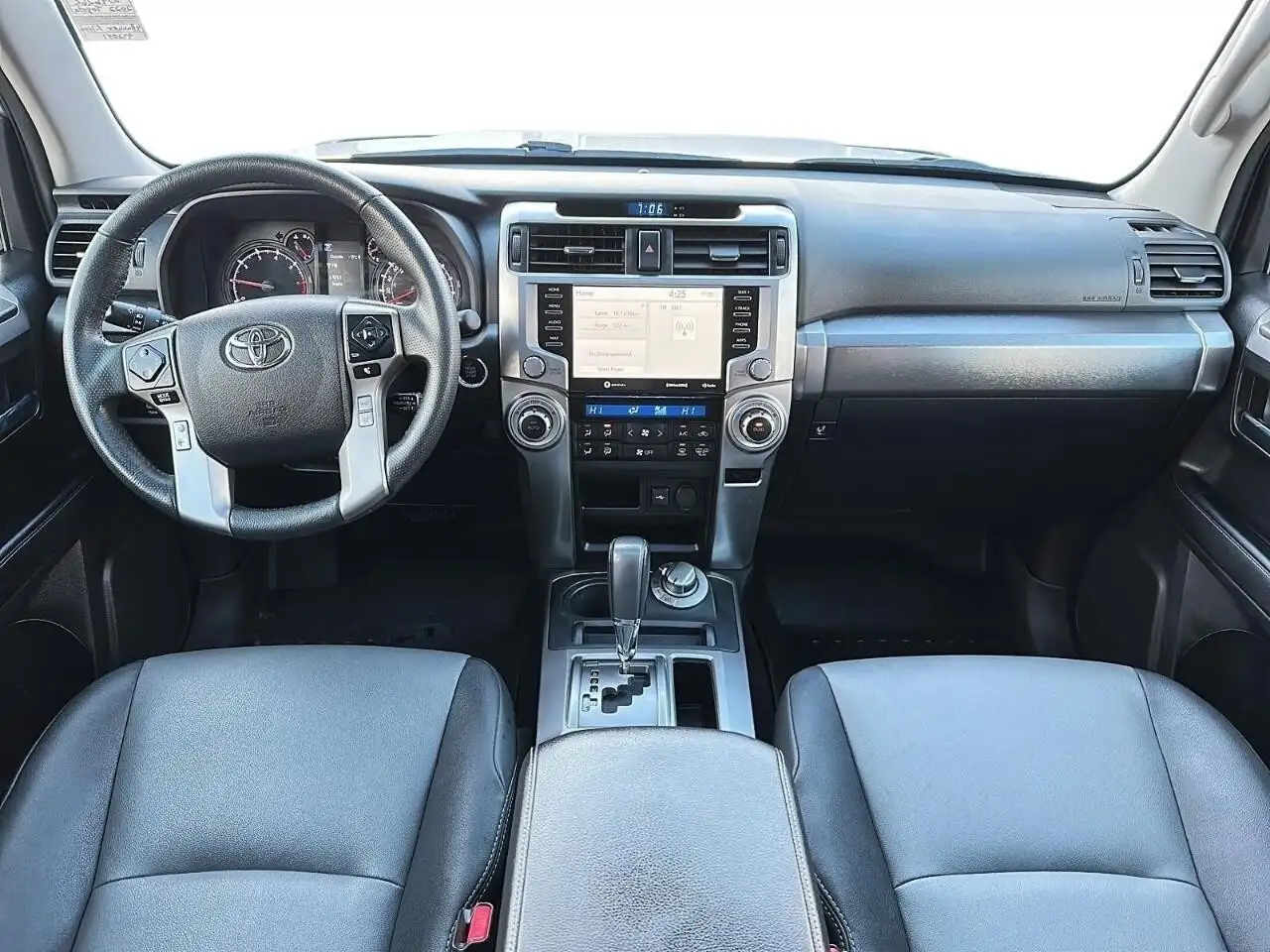Toyota 4-Runner снимка Toyota 4-Runner