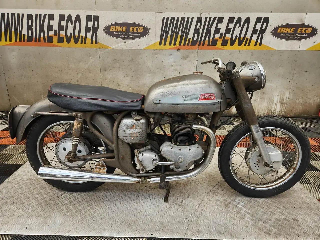 Norton Dominator