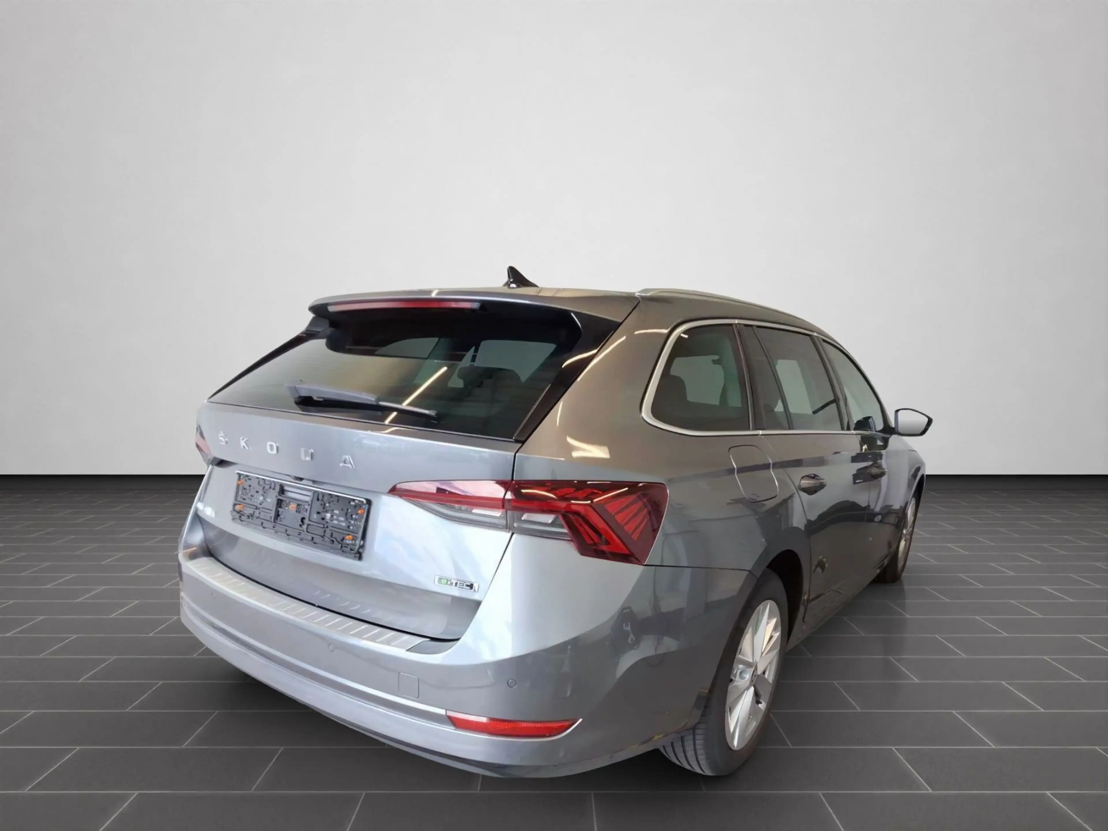 Skoda Octavia Combi 1.5 eTSI DSG Style LED NAVI ACC RF — photo 2