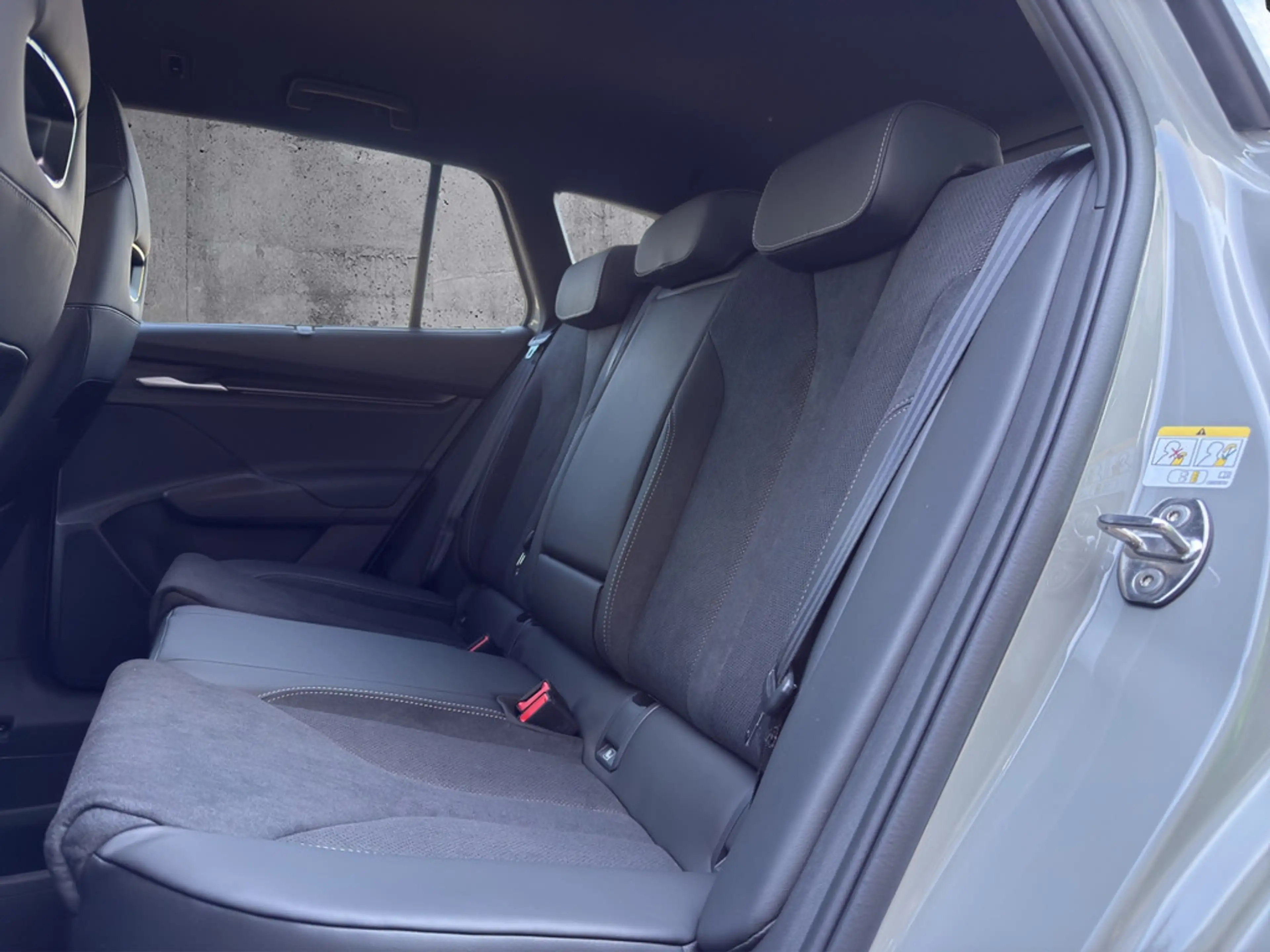 Skoda Enyaq 85 82 kWh 210 kW 1-Gang-Automatik SPORTLINE +AHK+ADVANCED+WINT — photo 11