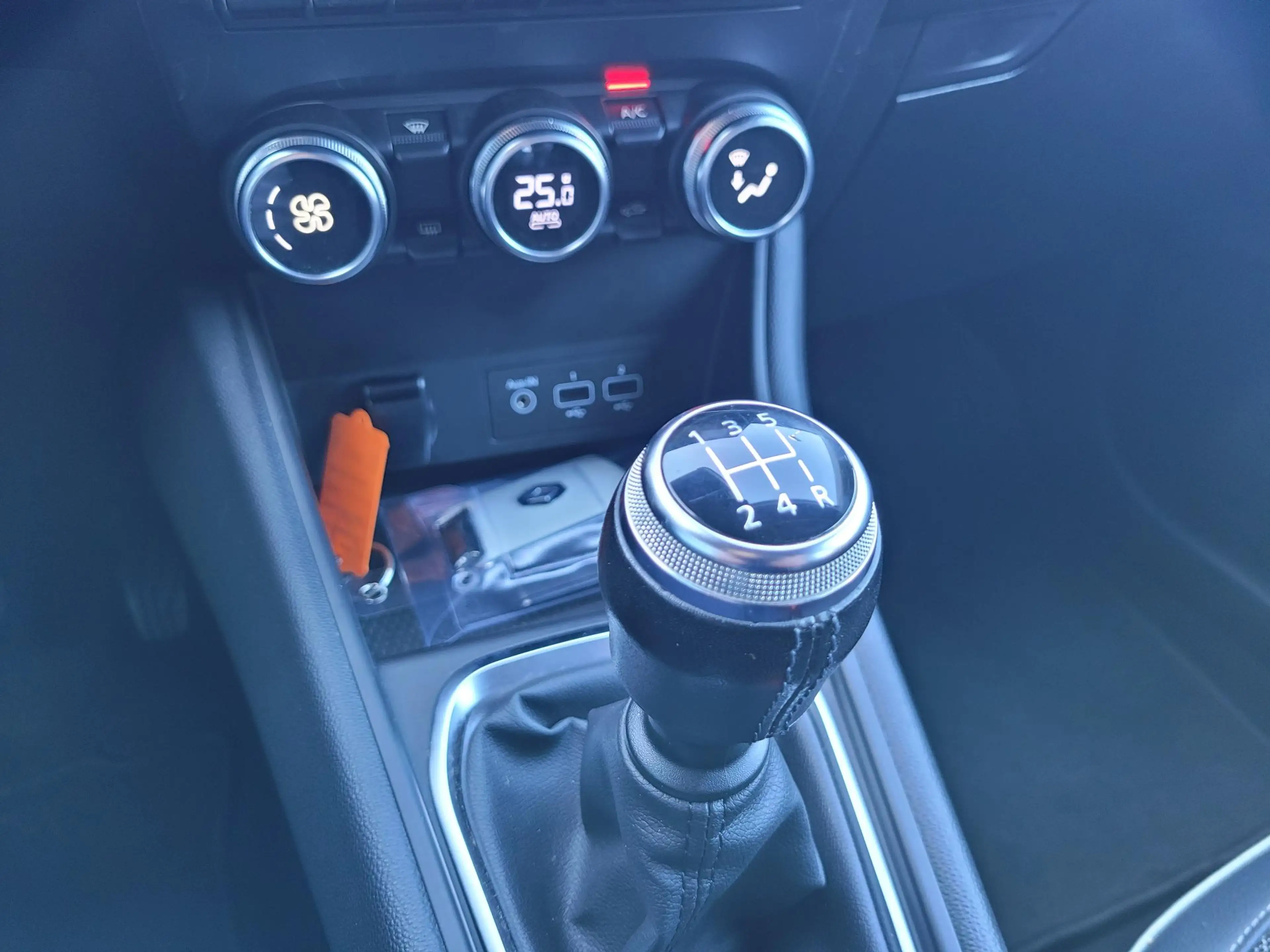 Renault Captur 1.0 TCe 100 Intens | Bose Audio | Navigatie | Came — photo 22