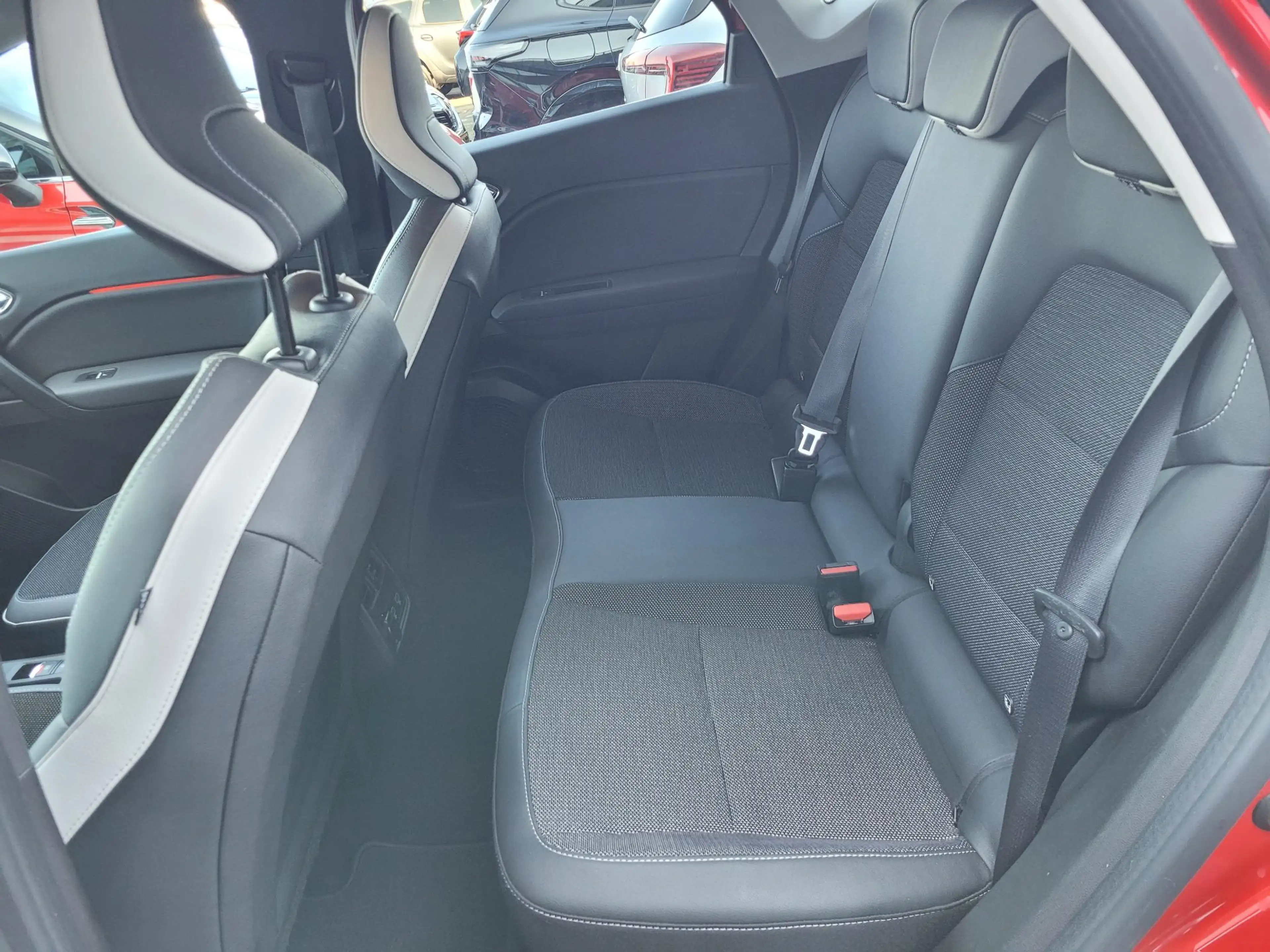 Renault Captur 1.0 TCe 100 Intens | Bose Audio | Navigatie | Came — photo 8