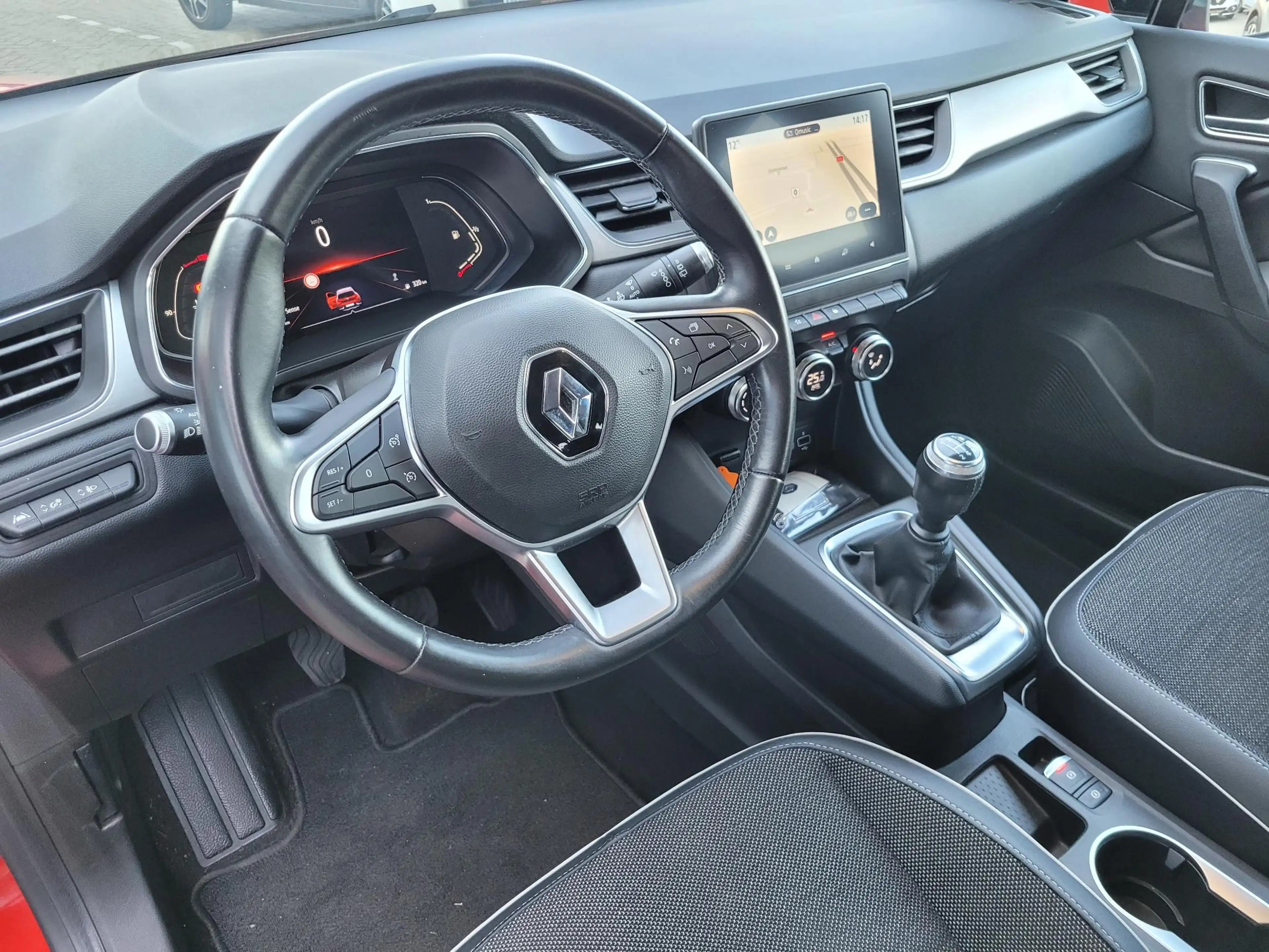 Renault Captur 1.0 TCe 100 Intens | Bose Audio | Navigatie | Came — photo 35