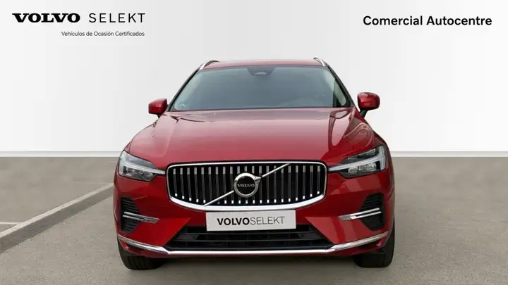 Volvo XC60 2023, foto 3