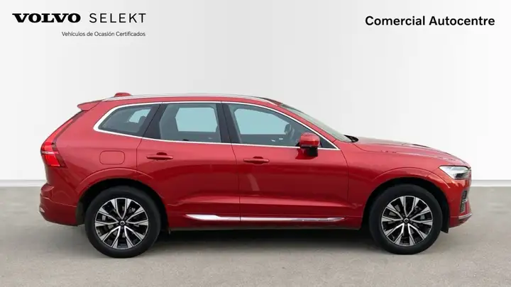 Volvo XC60 2023, foto 5