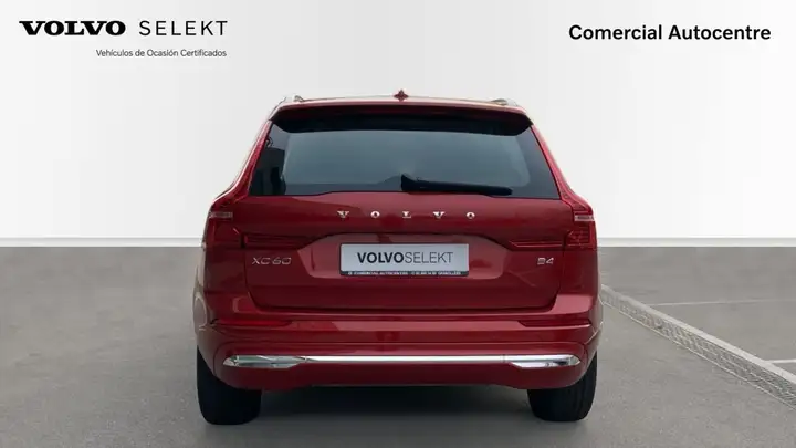 Volvo XC60 2023, foto 4