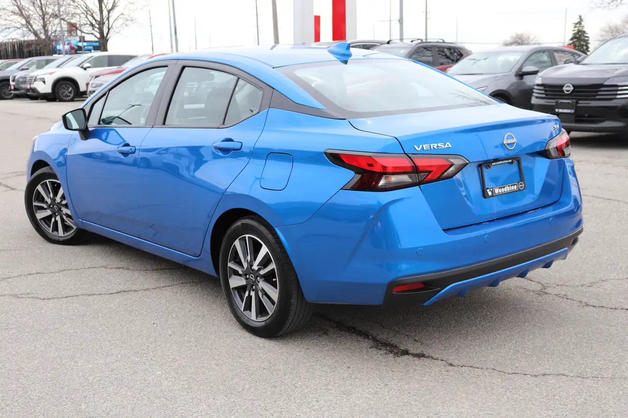 Nissan Versa снимка Nissan Versa