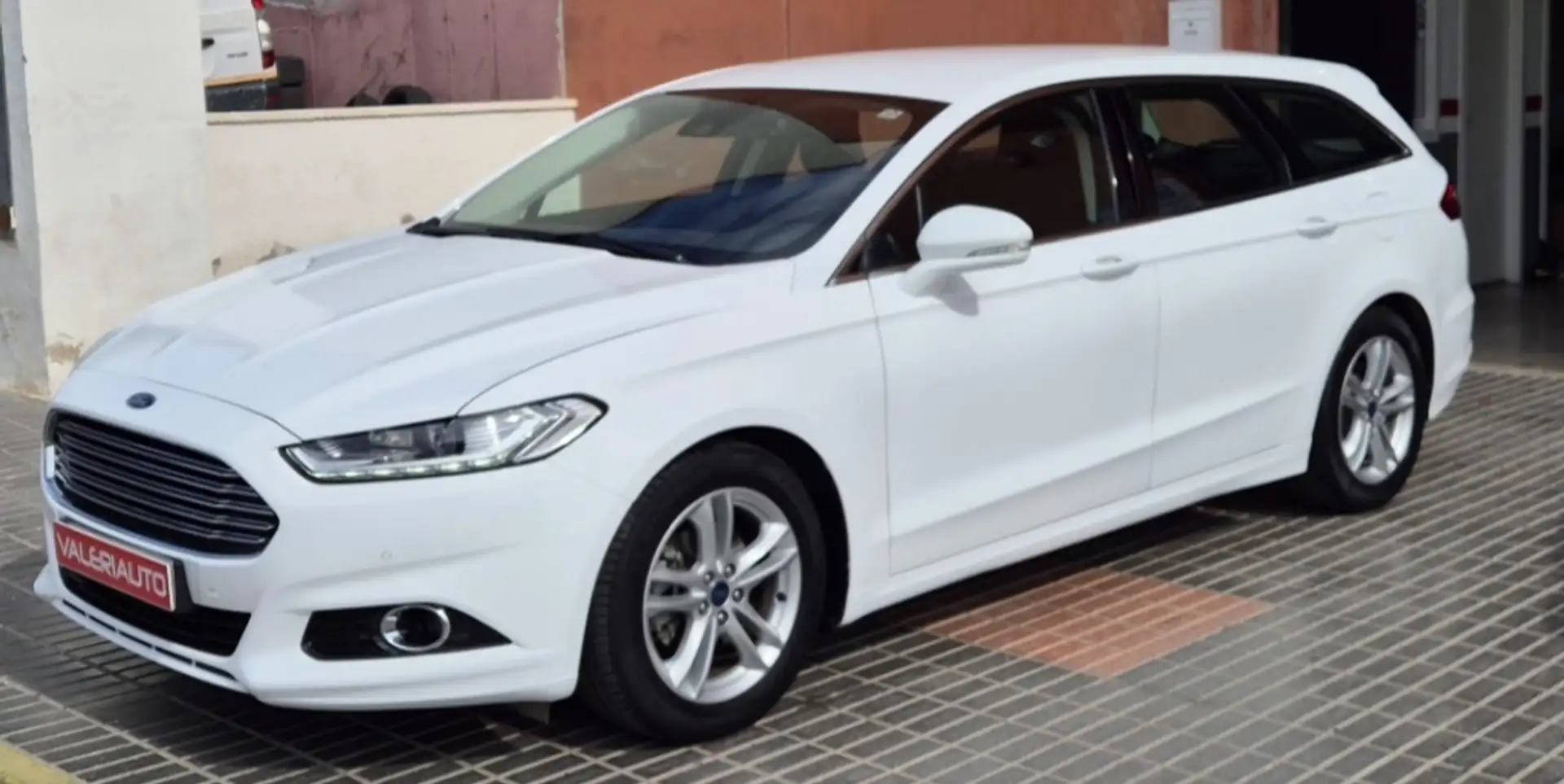 Ford Mondeo SB 1.5 EcoBoost Titanium Aut. 160 Blanc - 1