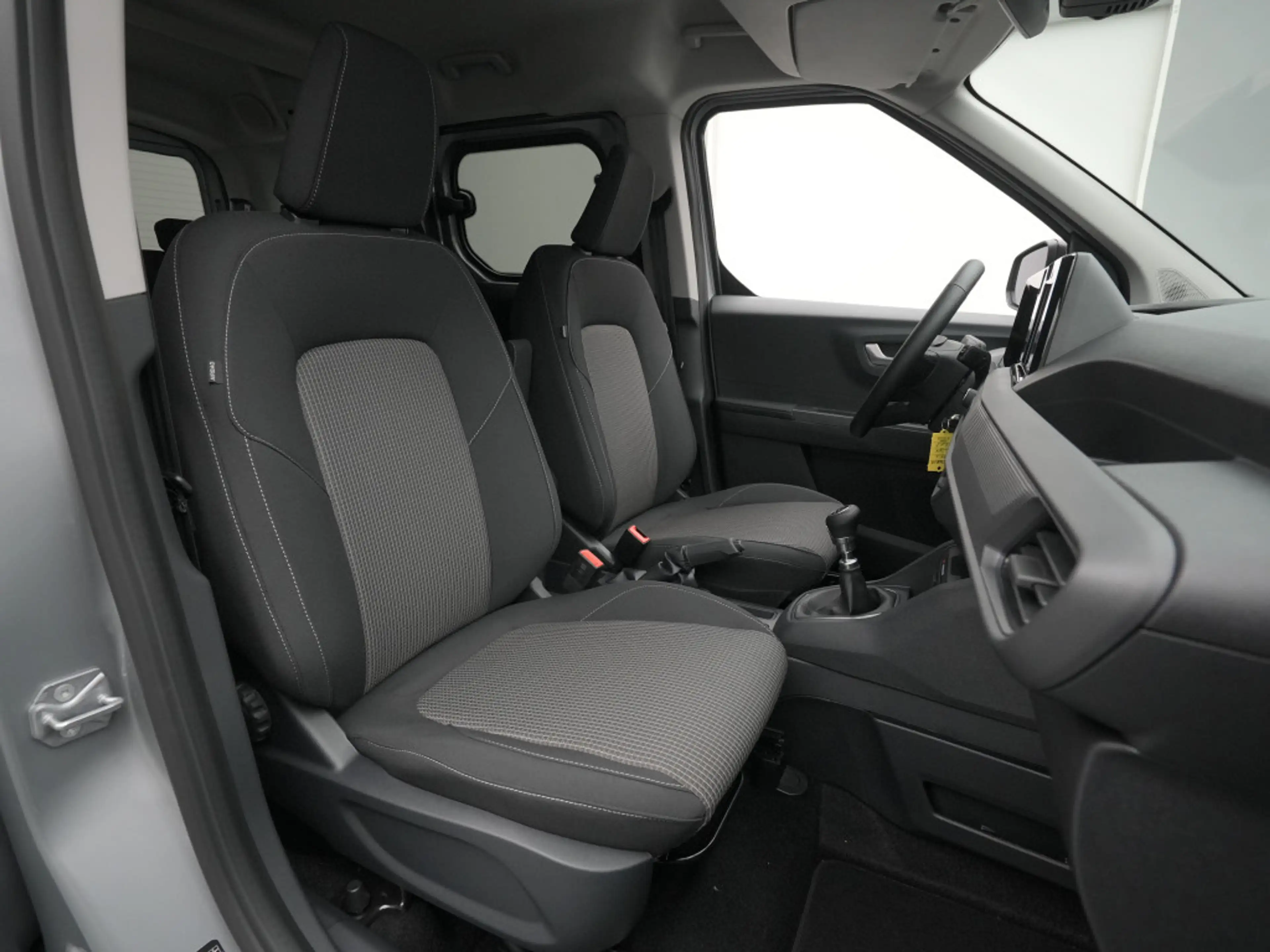 Ford Tourneo Courier Trend 125PS/Winter-P./PDC — photo 13