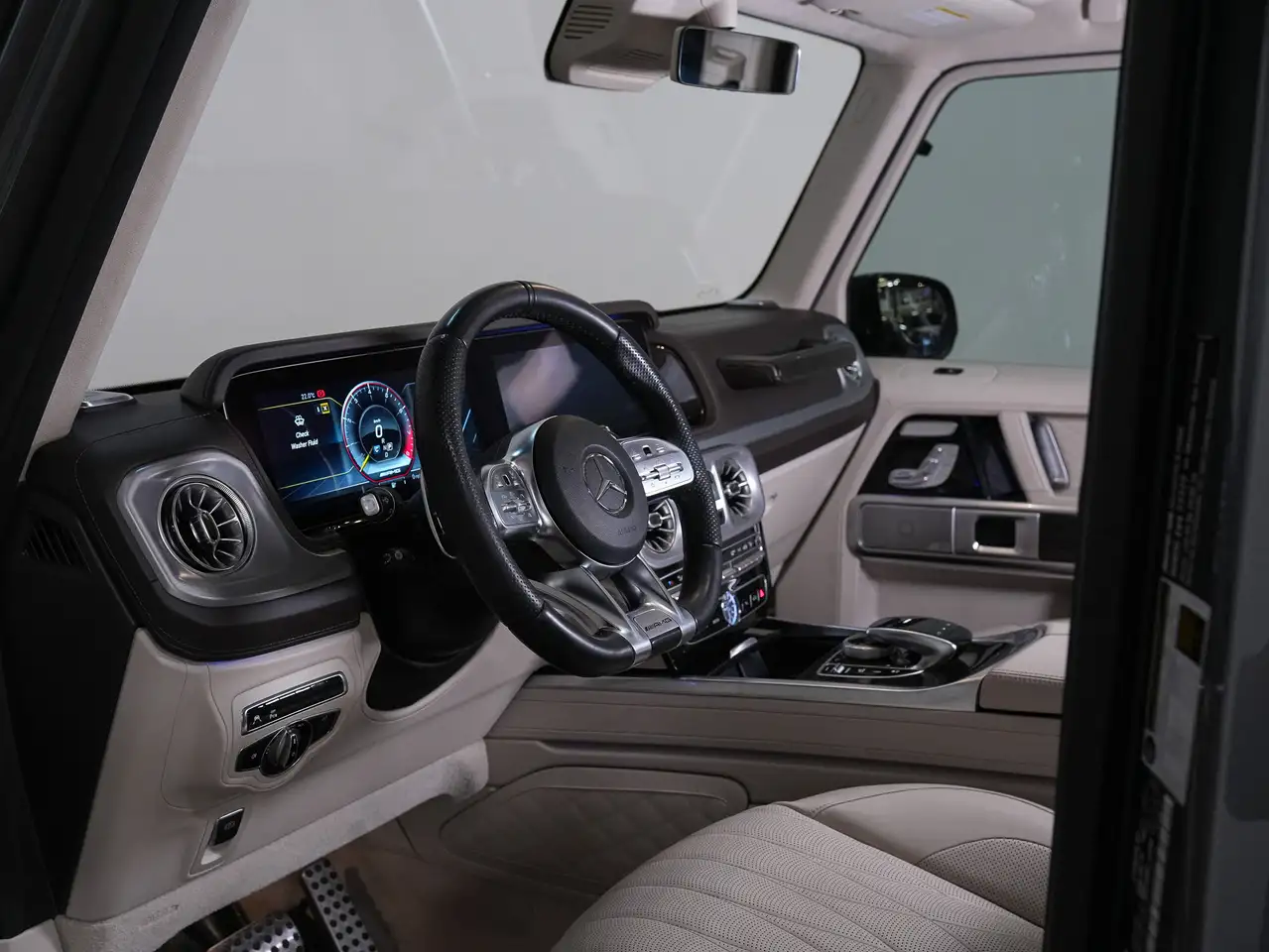 Mercedes-Benz G-Class снимка Mercedes-Benz G-Class