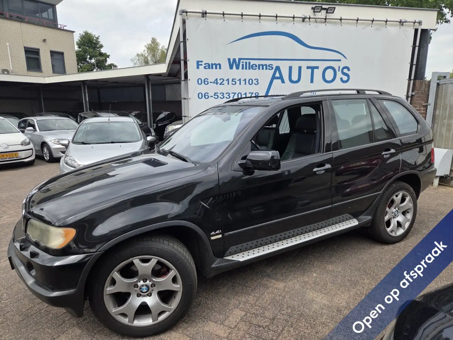 BMW X5 4.4i Executive Noir - 1