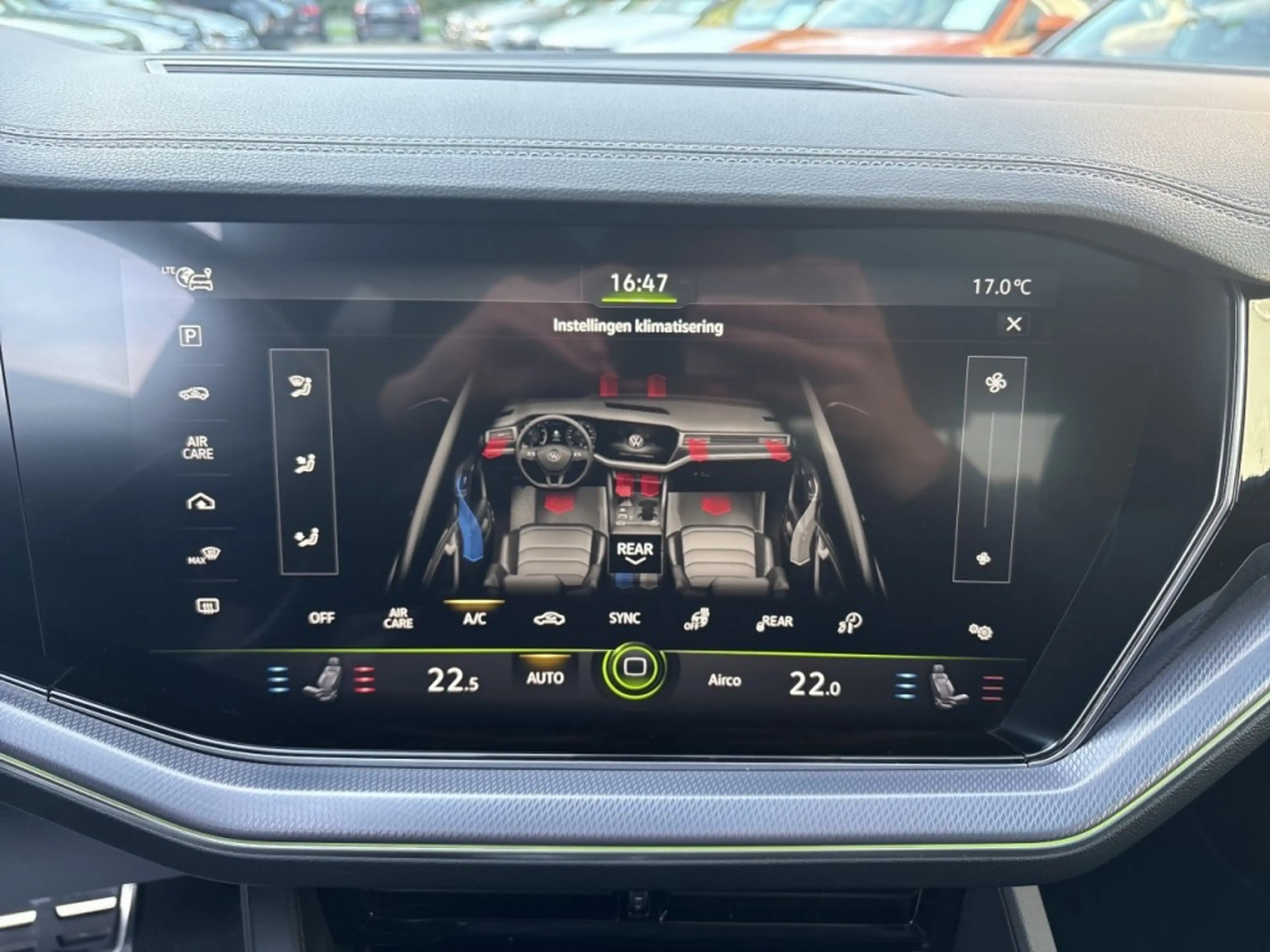 Volkswagen Touareg 3.0 TSI R EHYBRID 4MOTION PANO-DAK/360CAMERA/TREKH — photo 27