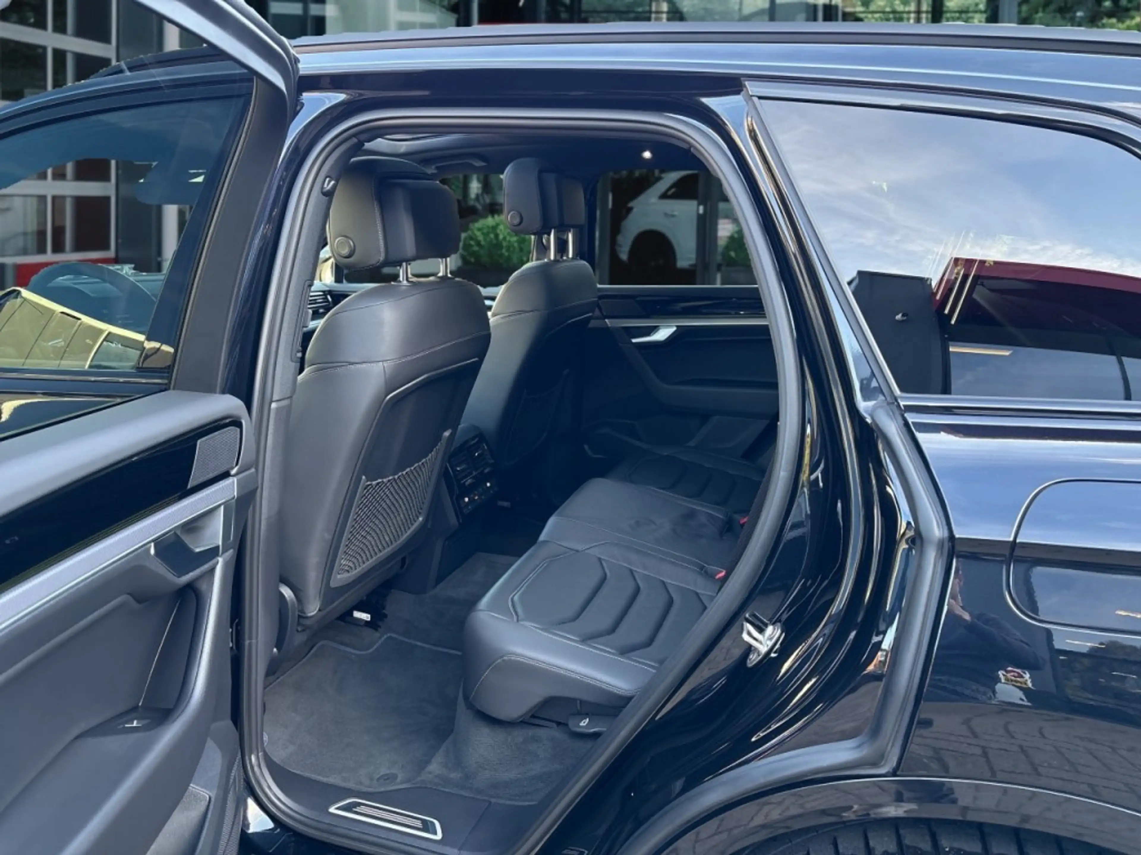 Volkswagen Touareg 3.0 TSI R EHYBRID 4MOTION PANO-DAK/360CAMERA/TREKH — photo 12