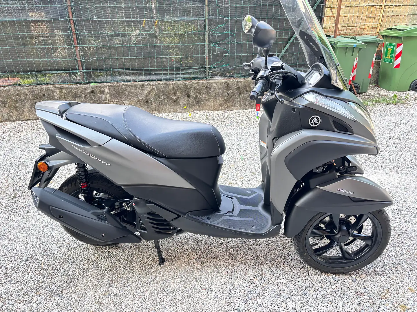 Yamaha TriCity Gri - 2