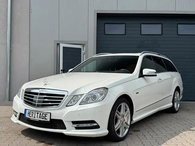 Mercedes-Benz E 50 AMG 0 CGI BE AMG-Line/Scheibedach/SHZ/ACC/Kamera