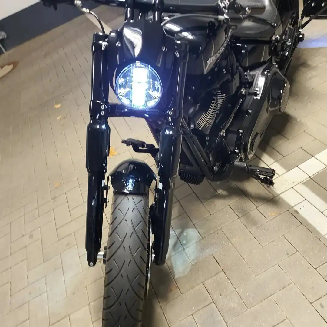 Harley-Davidson CVO Breakout FXBRS Чорний - 2