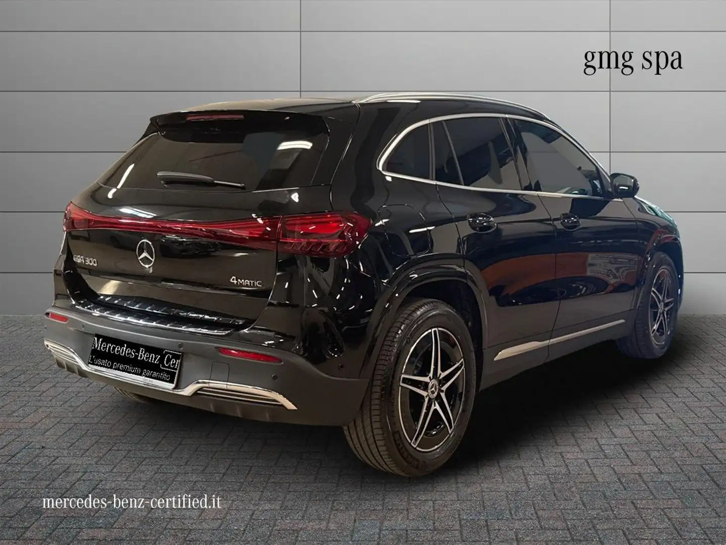 Mercedes-Benz EQA 300 300 AMG Line Advanced 4matic KM0 Nero - 2