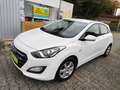Hyundai i30 1.6 Crdi Pdc HU 12/2026 8XAlu Euro6 Weiß - thumbnail 1