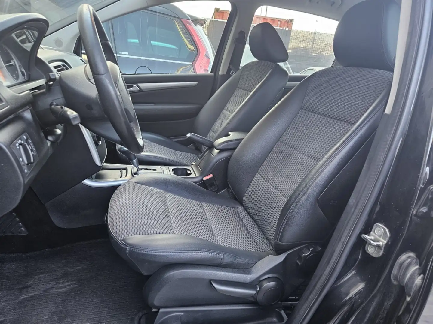 Mercedes-Benz B 180 180CDI Autotronic Negro - 2