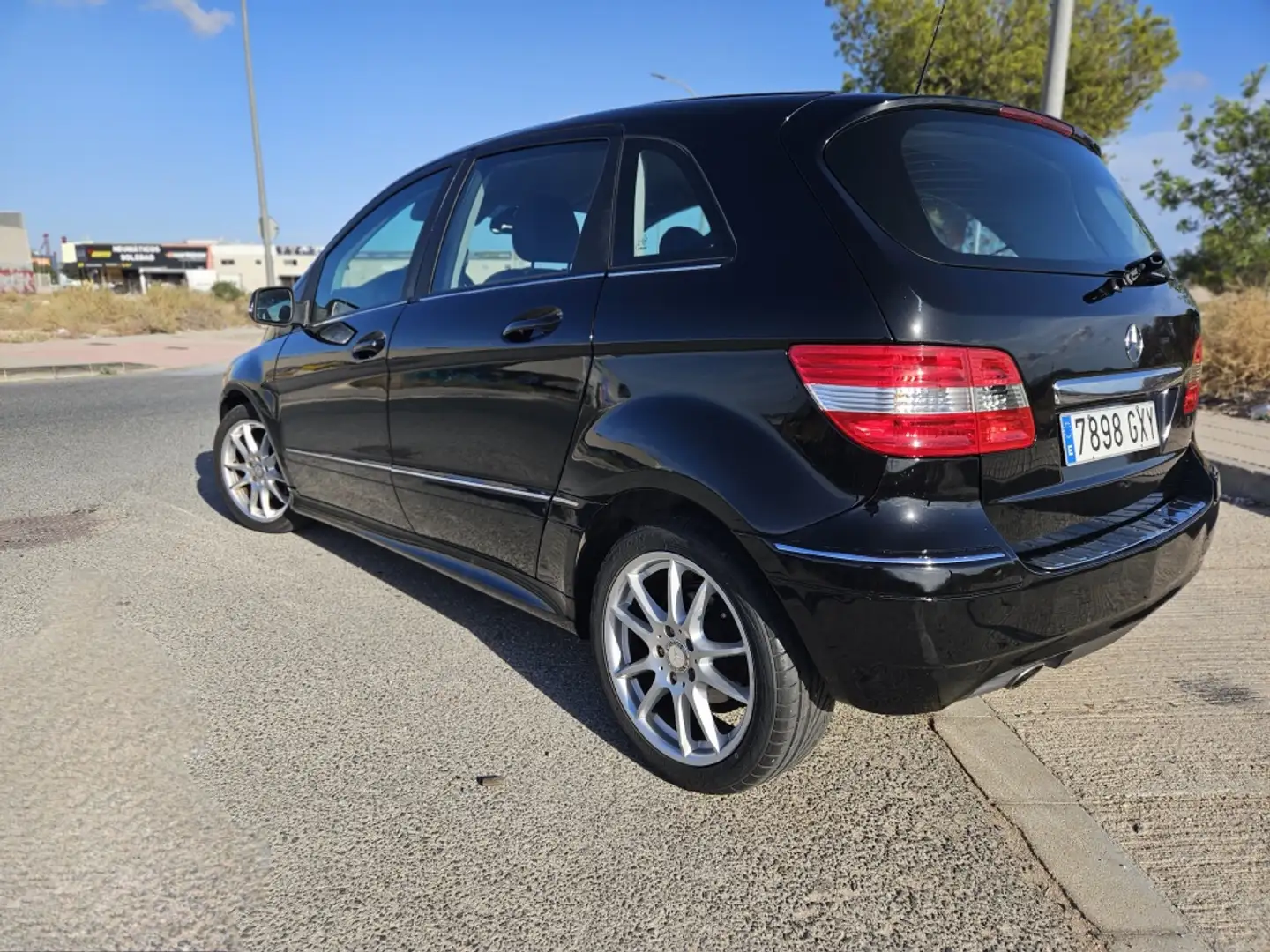 Mercedes-Benz B 180 180CDI Autotronic Negro - 1