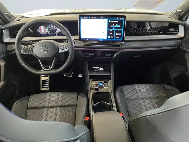 Volkswagen Tayron view 8