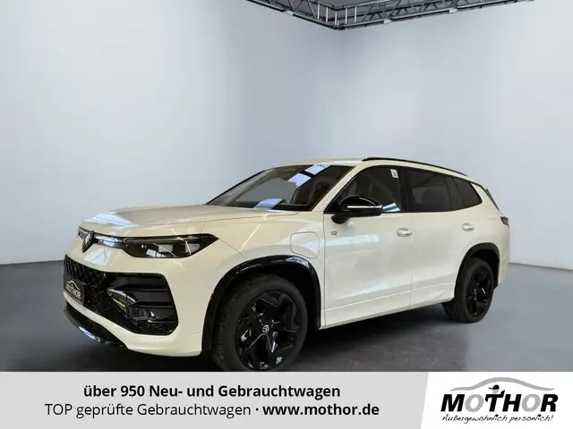 Volkswagen Tayron in White for sale