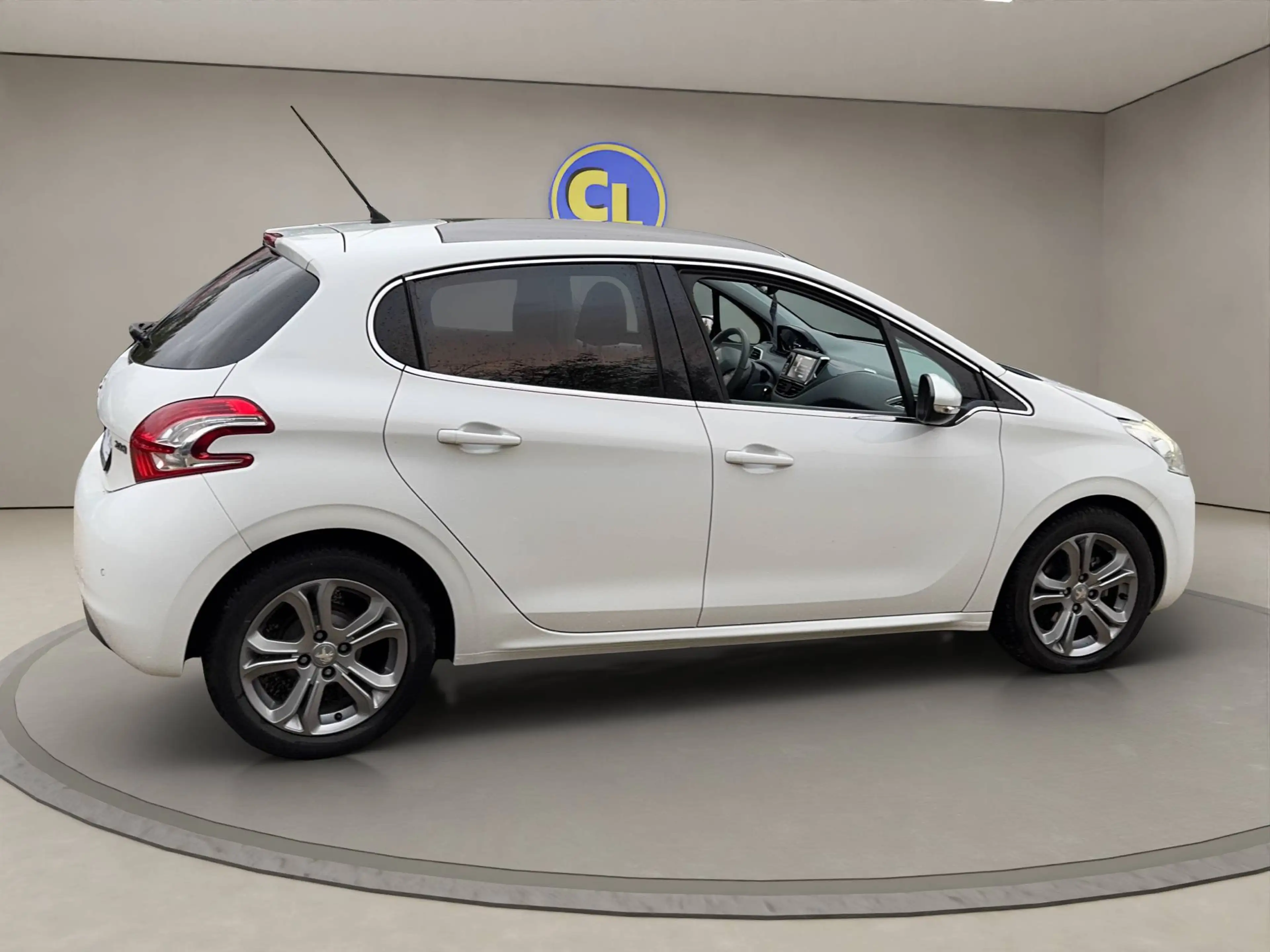 Peugeot 208 208  3-Türer 82 VTI Allure — photo 6
