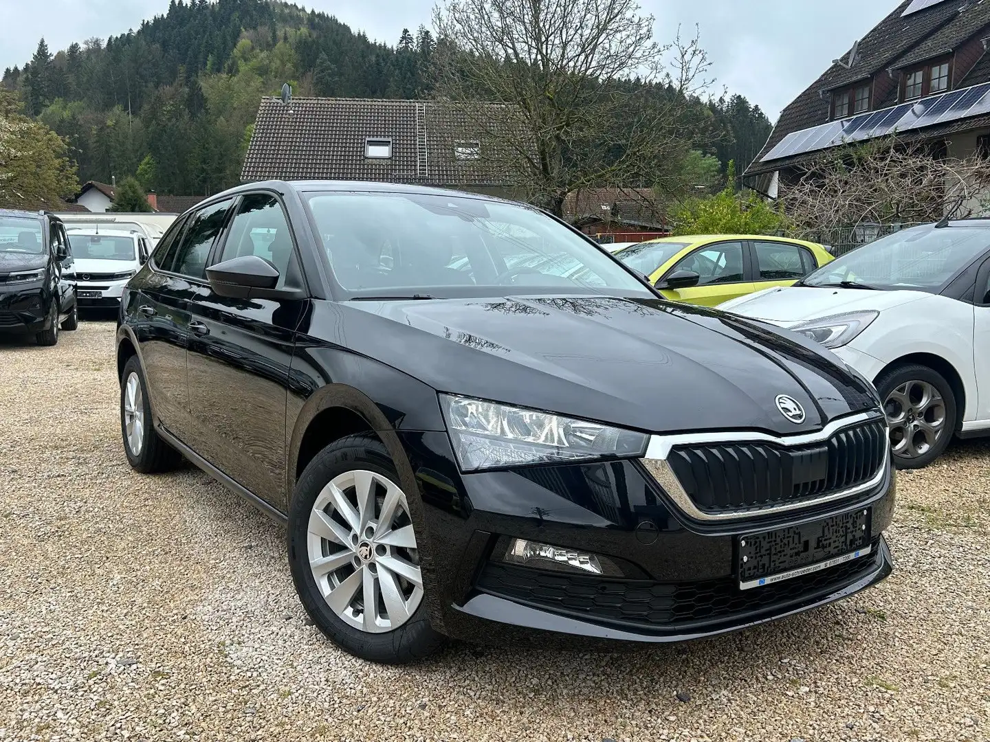Skoda Scala Ambition + LED,Alu,PDC,App,DAB,Assistenten Schwarz - 1