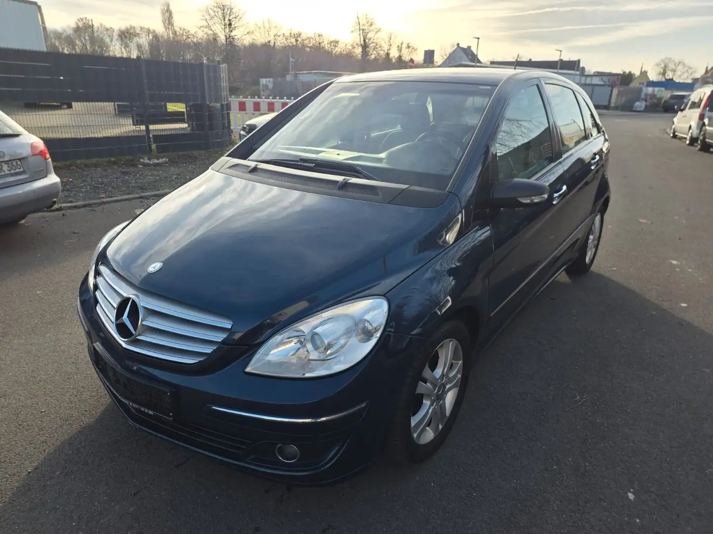 Mercedes-Benz B 200 B200,Automatik,HU+AU bis 12.27 Blau - 1