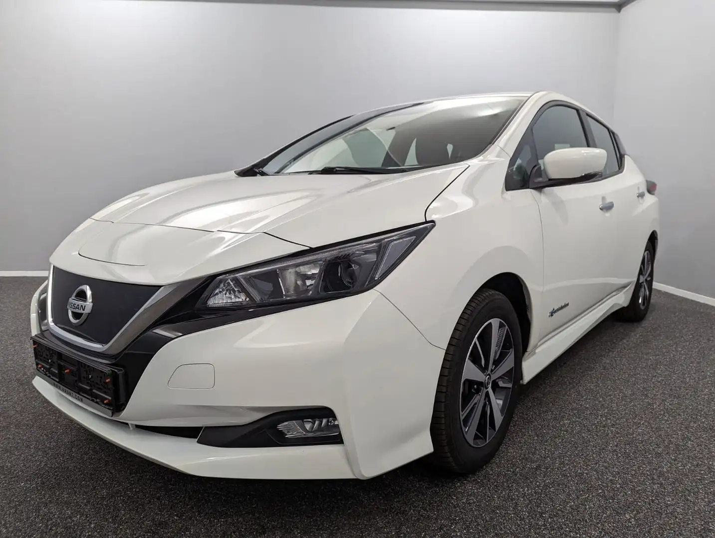 Nissan Leaf Nissan Leaf 40KW*LED*NAV*KAM*DAB*SPUR*MEGA*TOUCH Weiß - 2