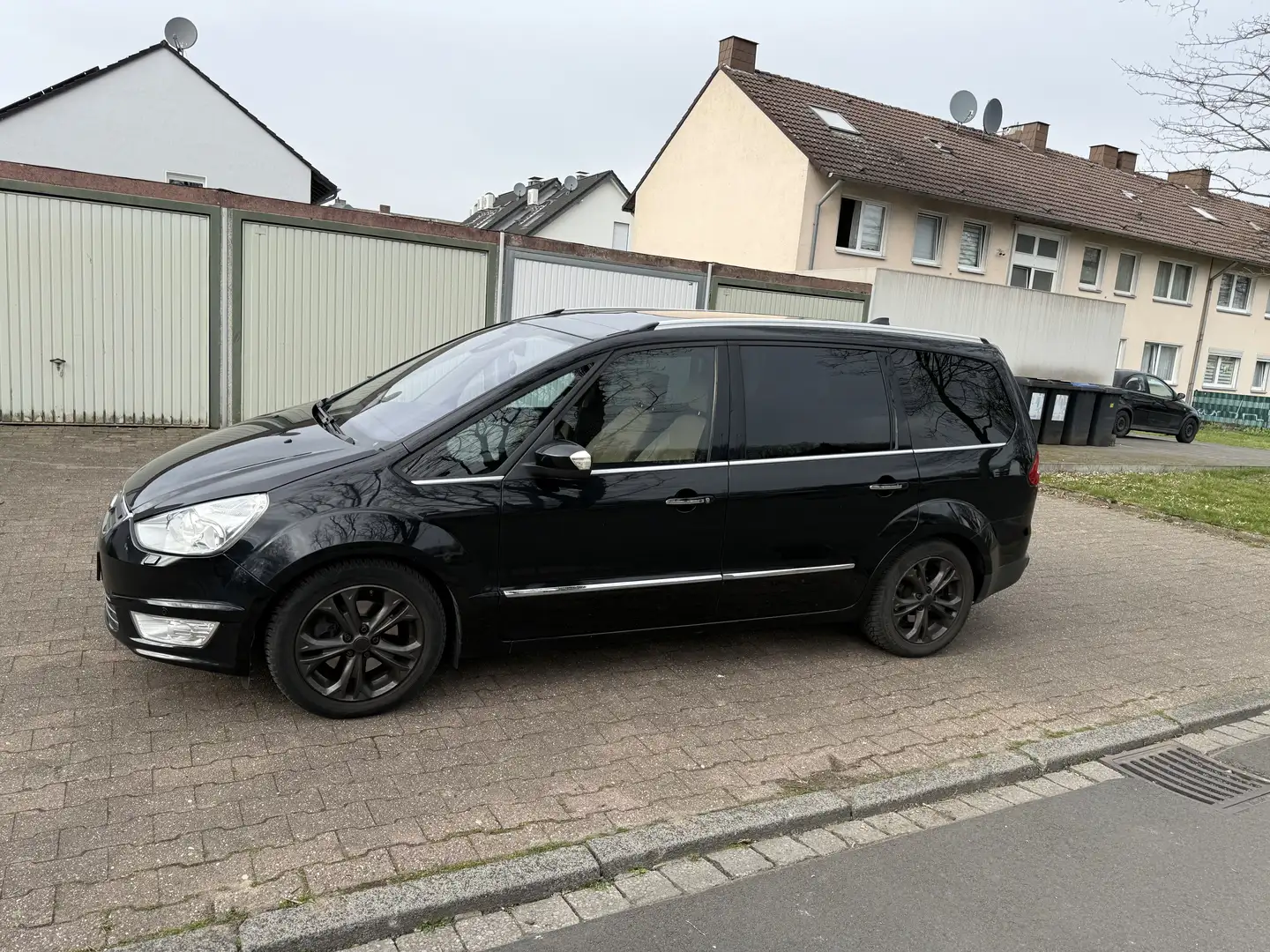 Ford Galaxy Titanium  Sonder Edition ( 7Sitzer ) - 2