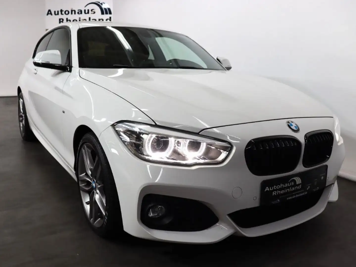 BMW 120 120i 177 ch M Sport A Blanc - 2